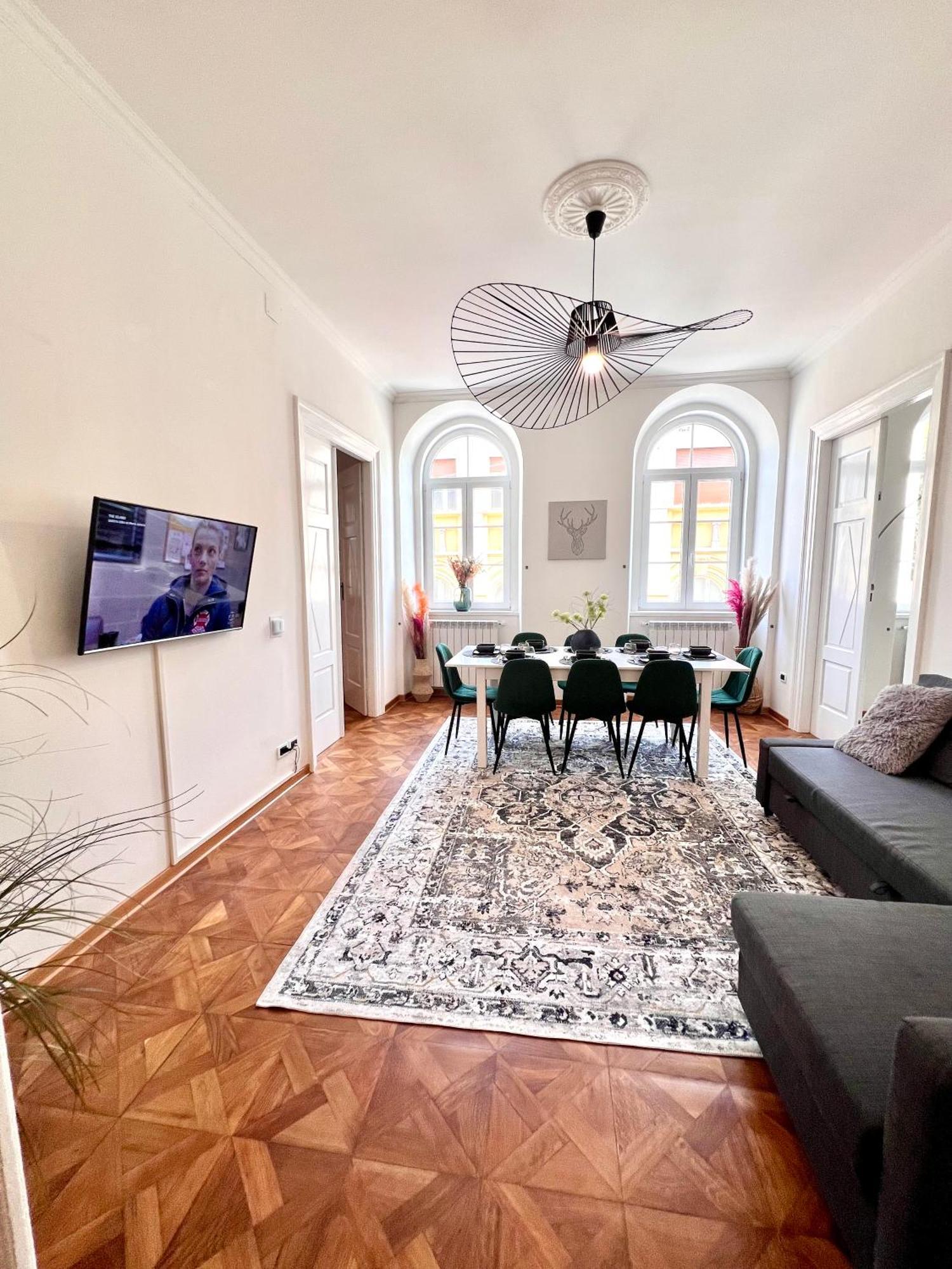 Suite Mitteleuropa Private Parking Трієст Екстер'єр фото