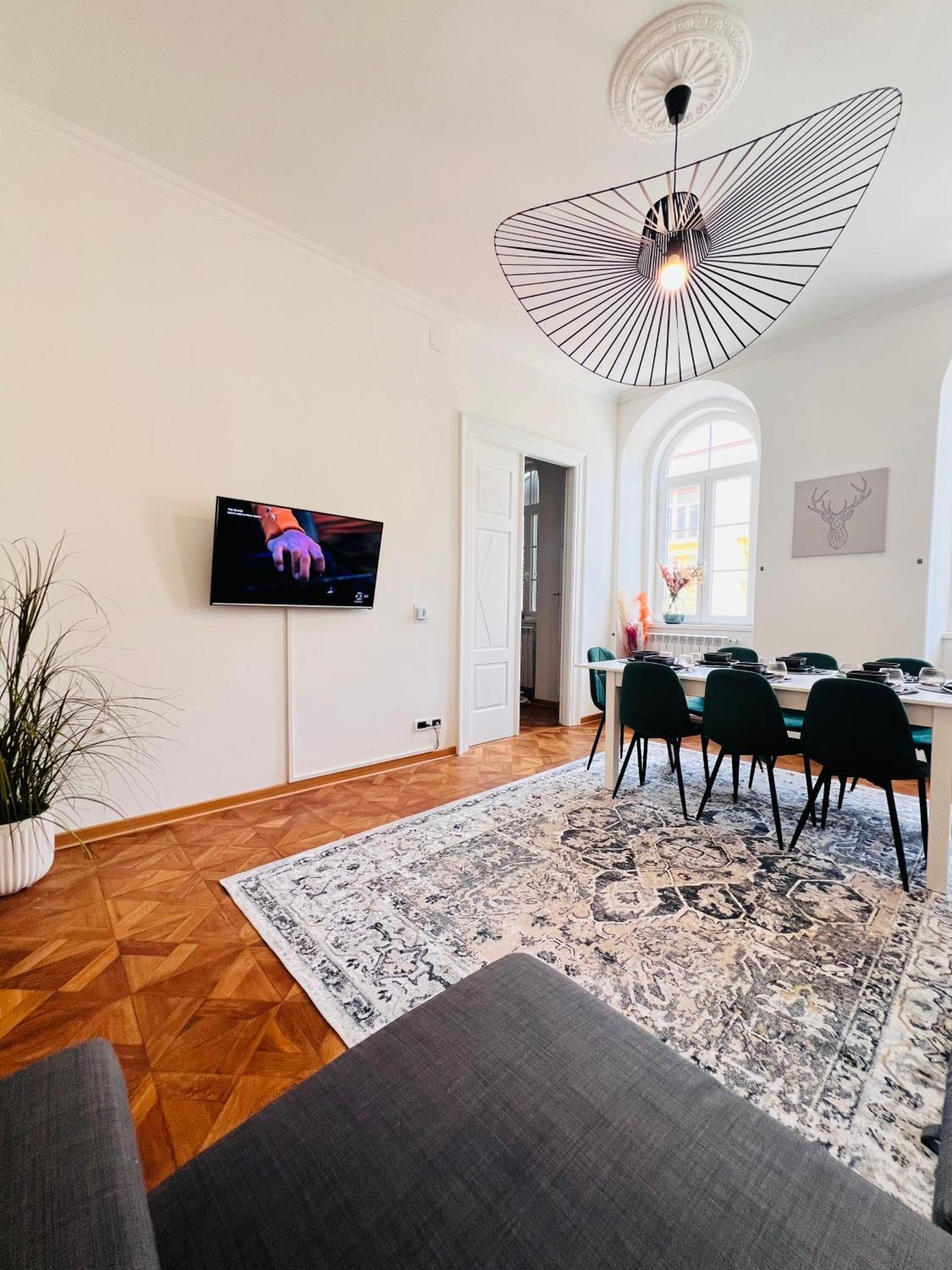 Suite Mitteleuropa Private Parking Трієст Екстер'єр фото